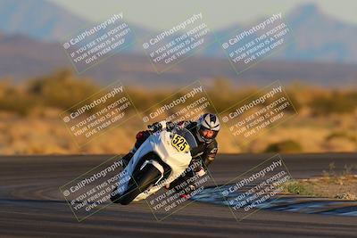 media/Jan-21-2023-CVMA (Sat) [[b9eef8ba1f]]/Race 13 500 Supersport-350 Supersport/